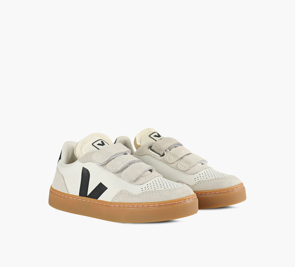 VEJA SMALLV90 in WHITE view 2