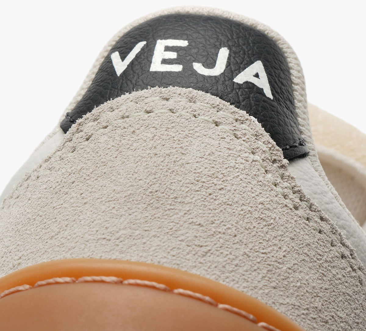 VEJA SMALLV90 in WHITE view 7