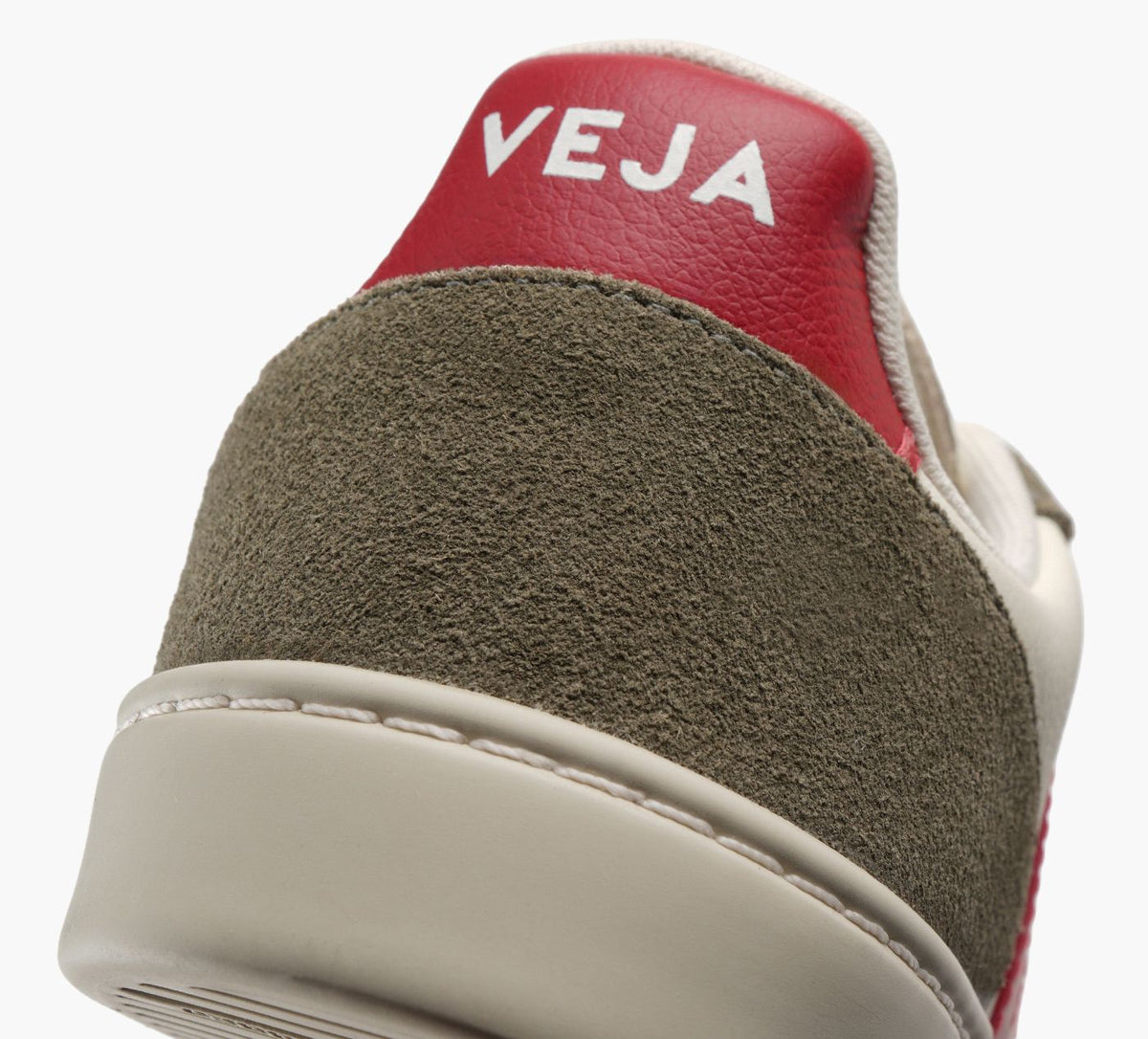 VEJA SMALLV10 in WHITE view 7