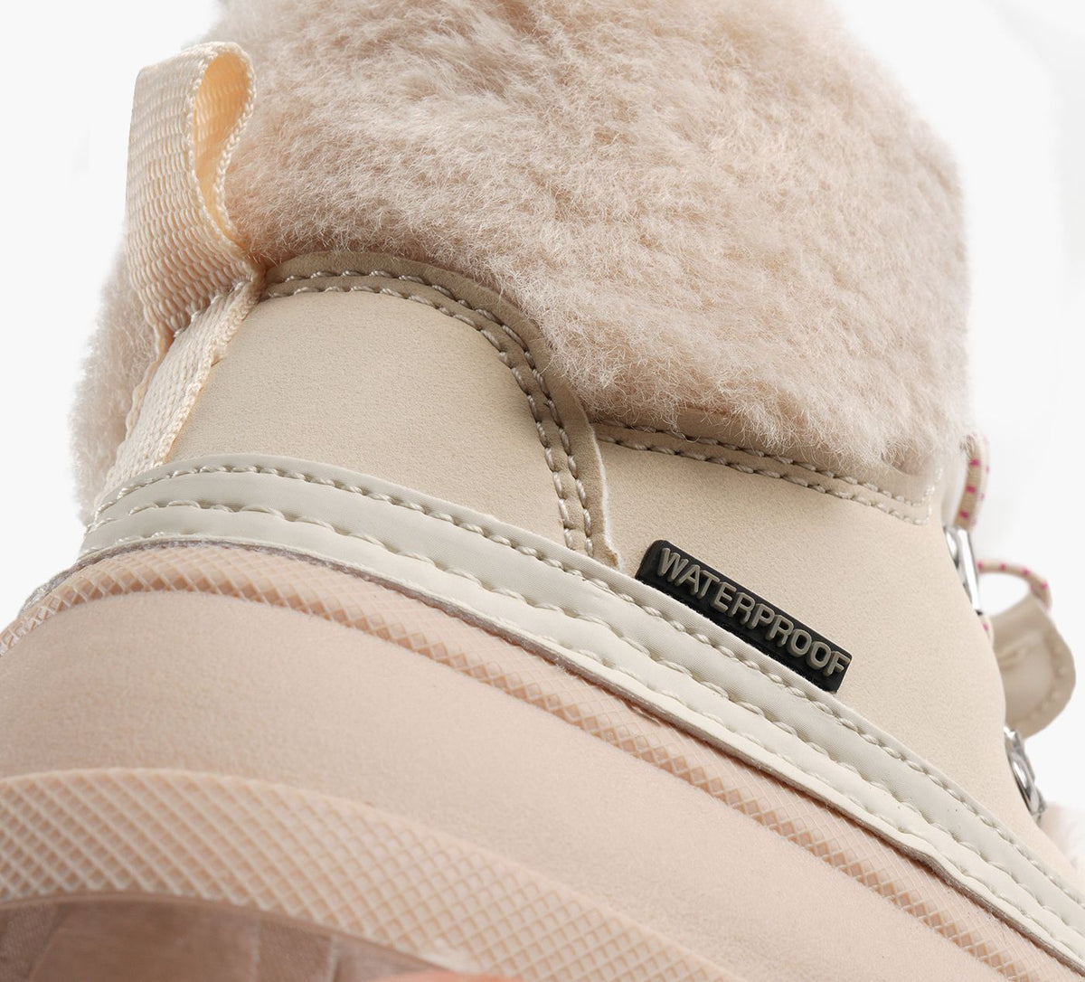 COUGAR CRINA in BEIGE view 7