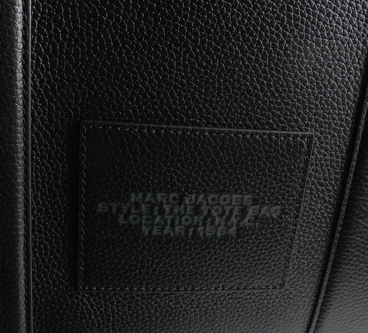 MARC JACOBS FOURRETOUTTHELARGETOTE en NOIR vue 4
