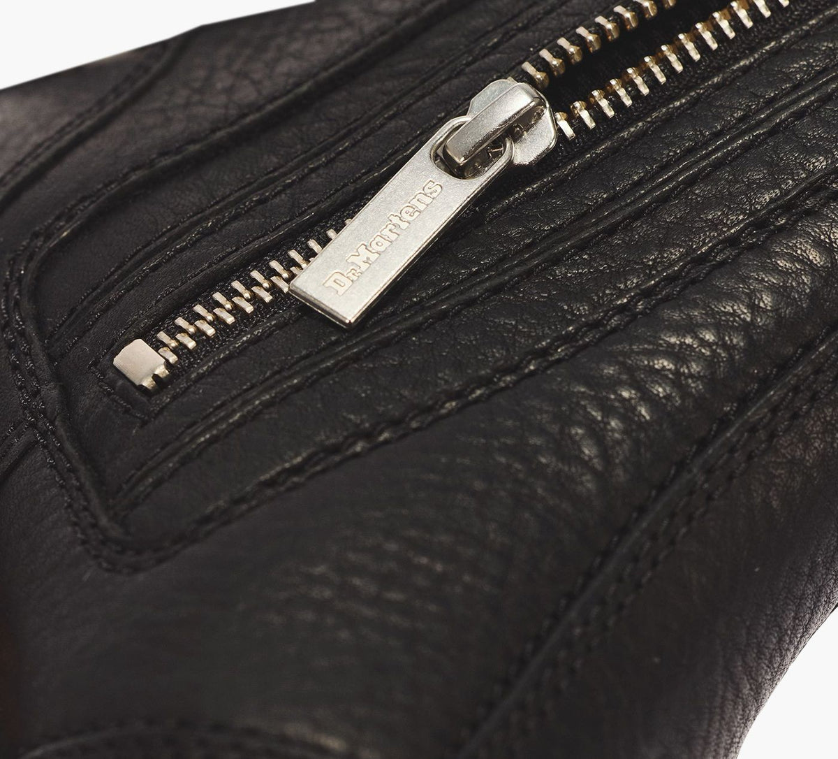 DR. MARTENS BOTTE2976ALYSONAVECFERMETURECLAIR en NOIR vue 1b