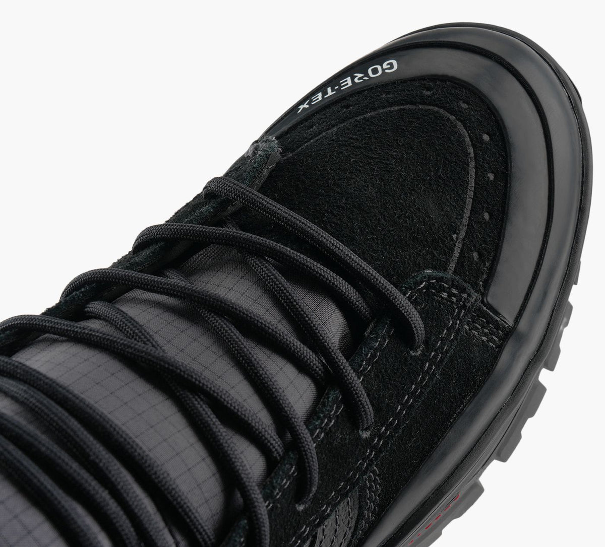VANS MTESK8HI38WATERPROOF in BLACK view 8