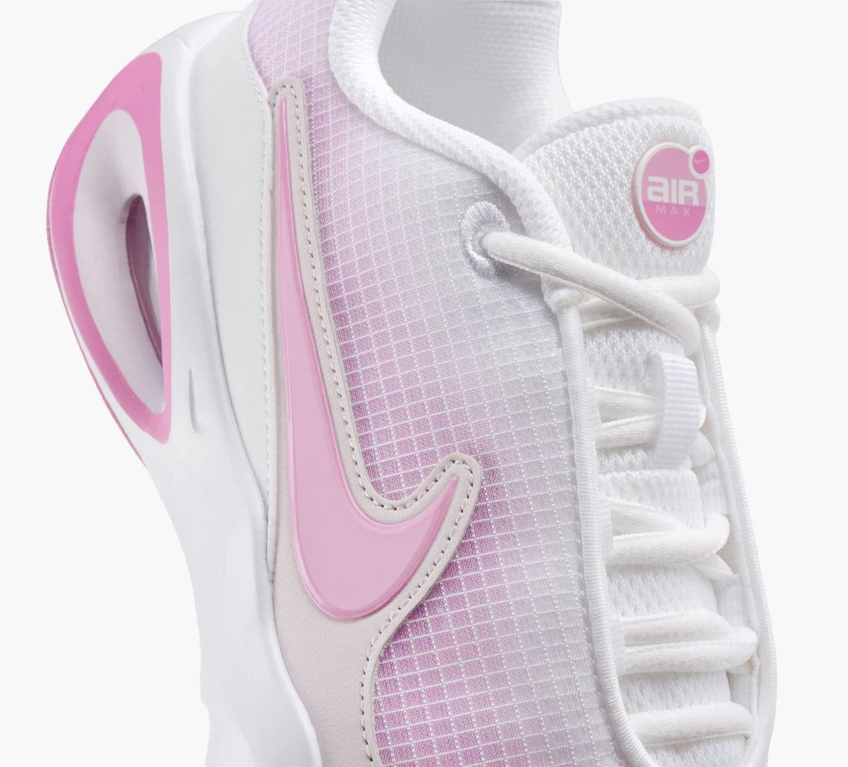 NIKE AIRMAXNOVA in WHITE view 1b