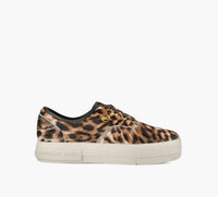 MICHAEL KORS BASKETLINDSEYLACER en TAN