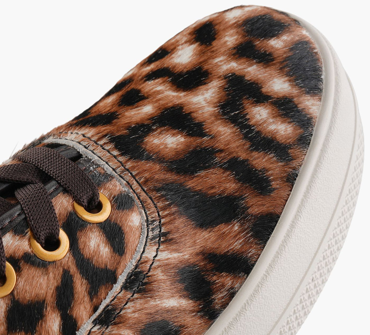 MICHAEL KORS BASKETLINDSEYLACER en TAN vue 8