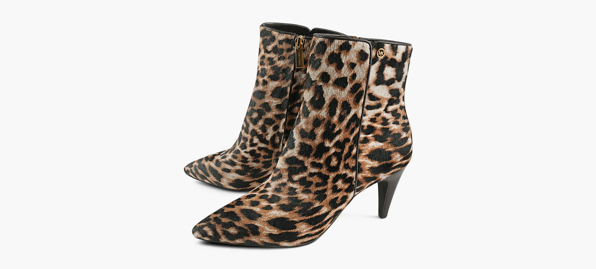 MICHAEL KORS DANIELAHEELEDBOOTIE in TAN view 4