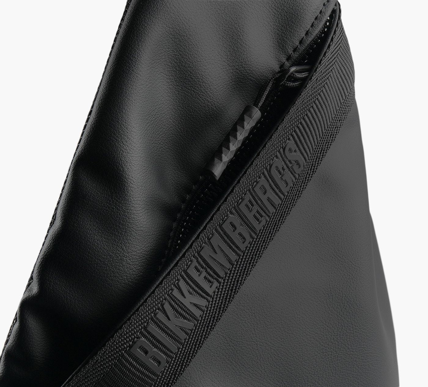BIKKEMBERGS SACISERSLING en NOIR vue 3