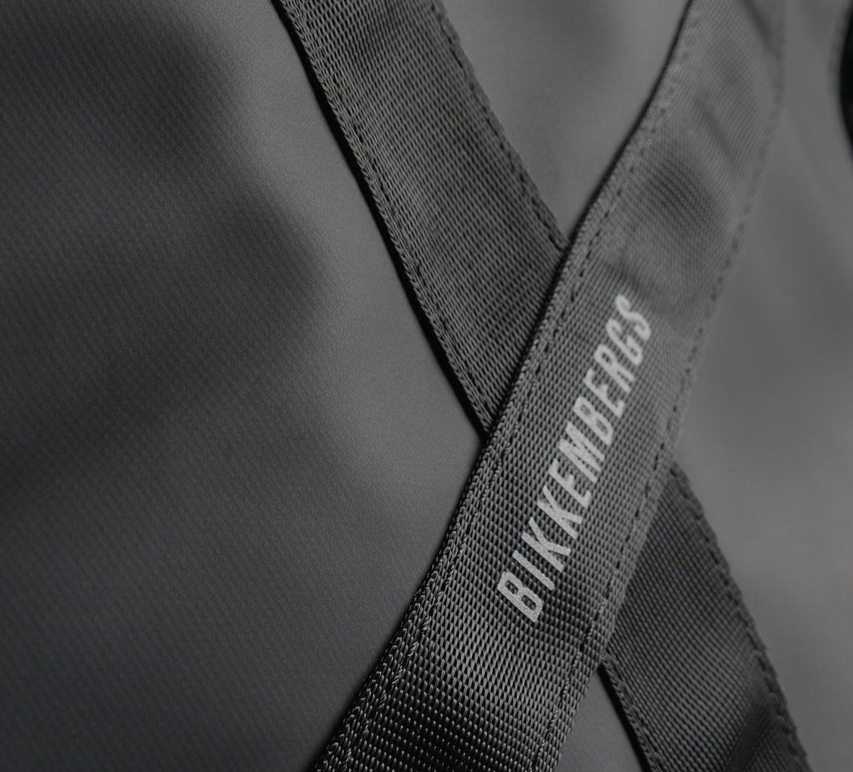 BIKKEMBERGS CROSS in BLACK view 4