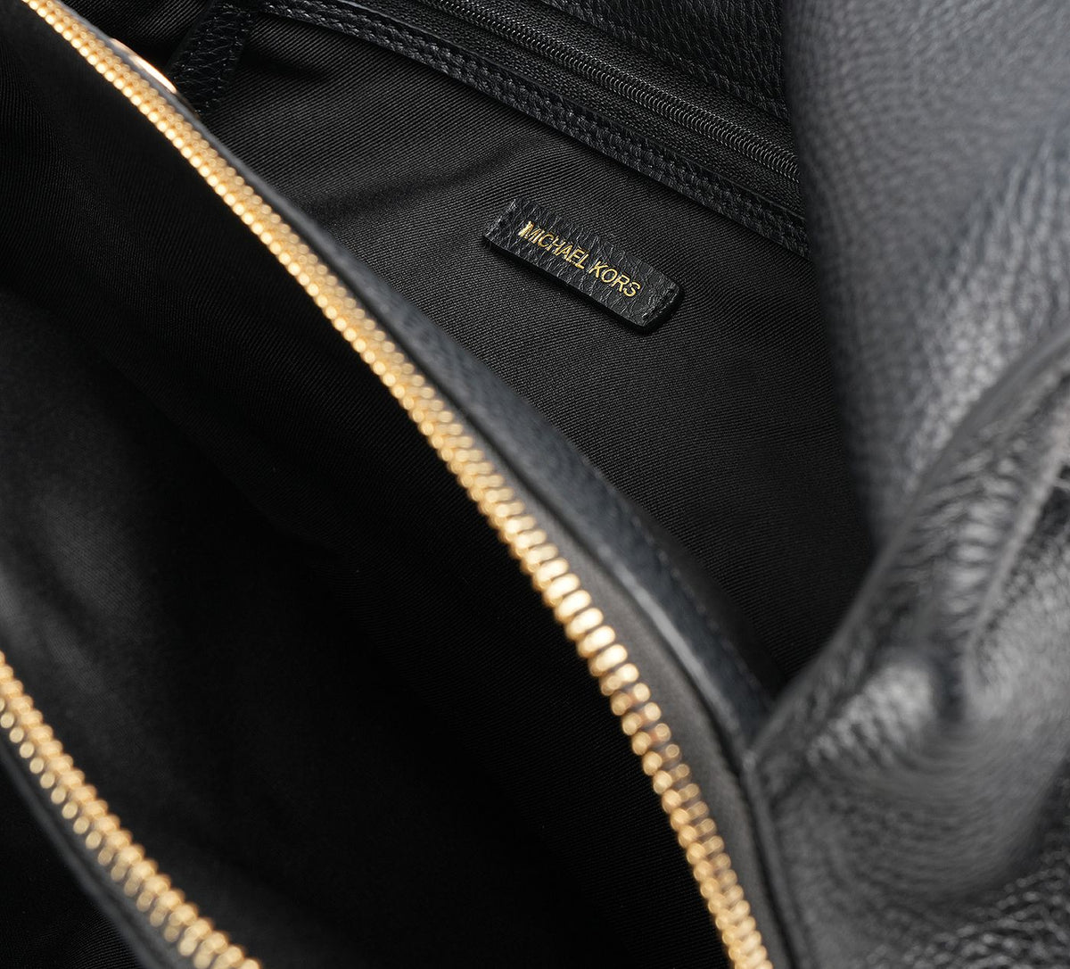 MICHAEL KORS ELLIEGRANDSACPAULE en NOIR vue 1c