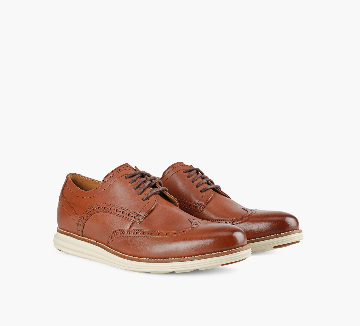 COLE HAAN ORIGINALGRANDREMASTEREDWINGTIPOXFORD in TAN view 2