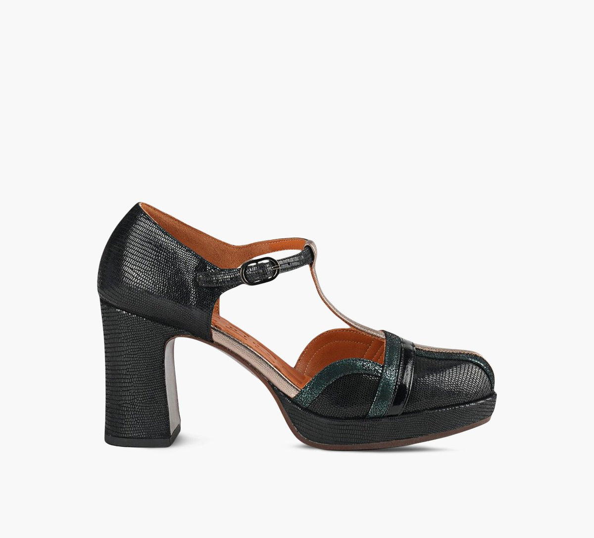 CHIE MIHARA DITORA in BLACK