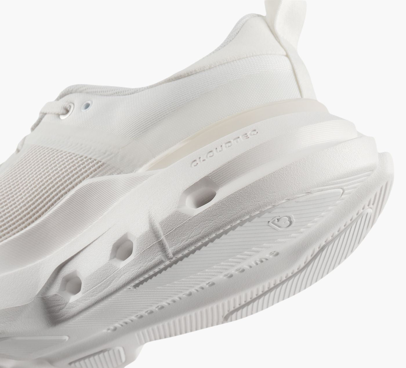 ON CLOUDPULSENEXT en BLANC vue 1b