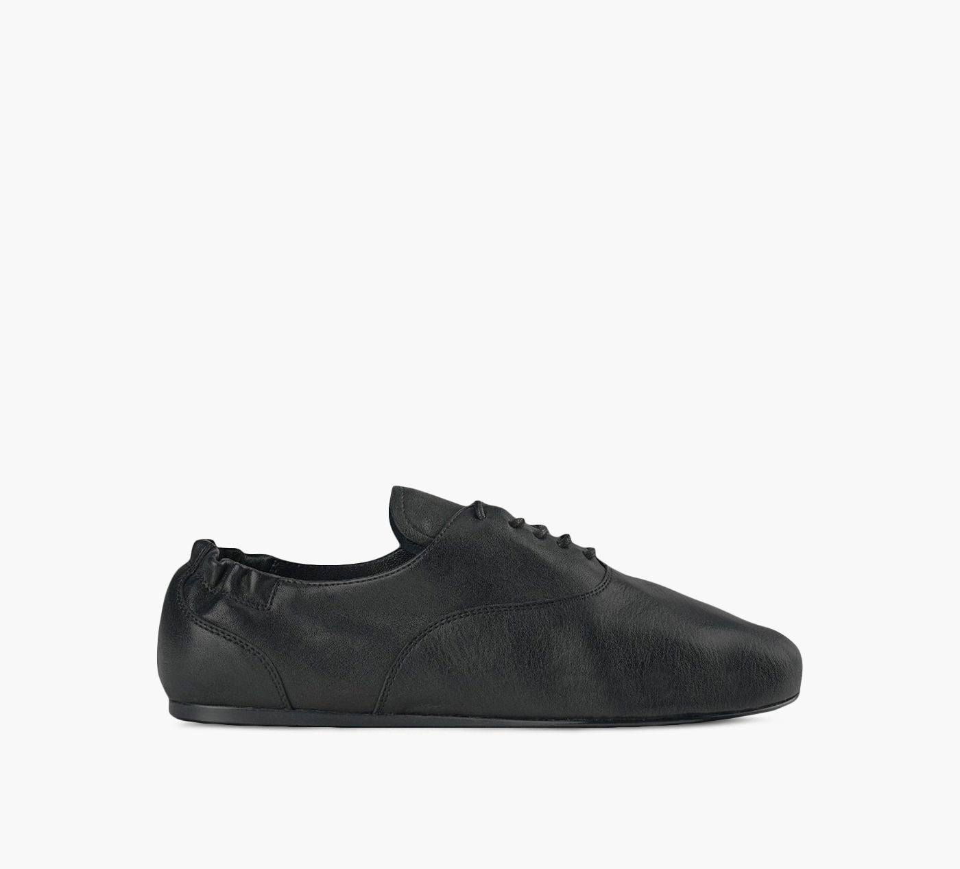 ROWENN LOU en NOIR