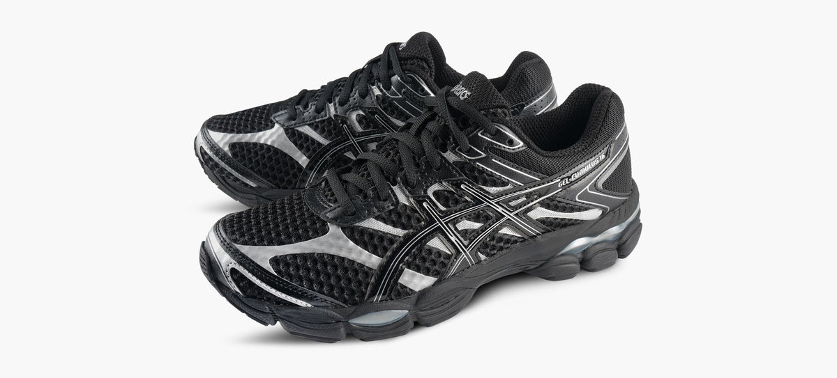 ASICS GELCUMULUS16 en NOIR vue 4