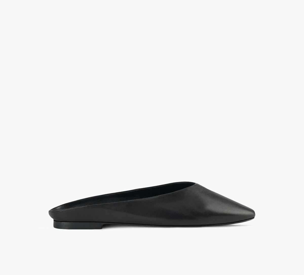 B2 VANTA in BLACK