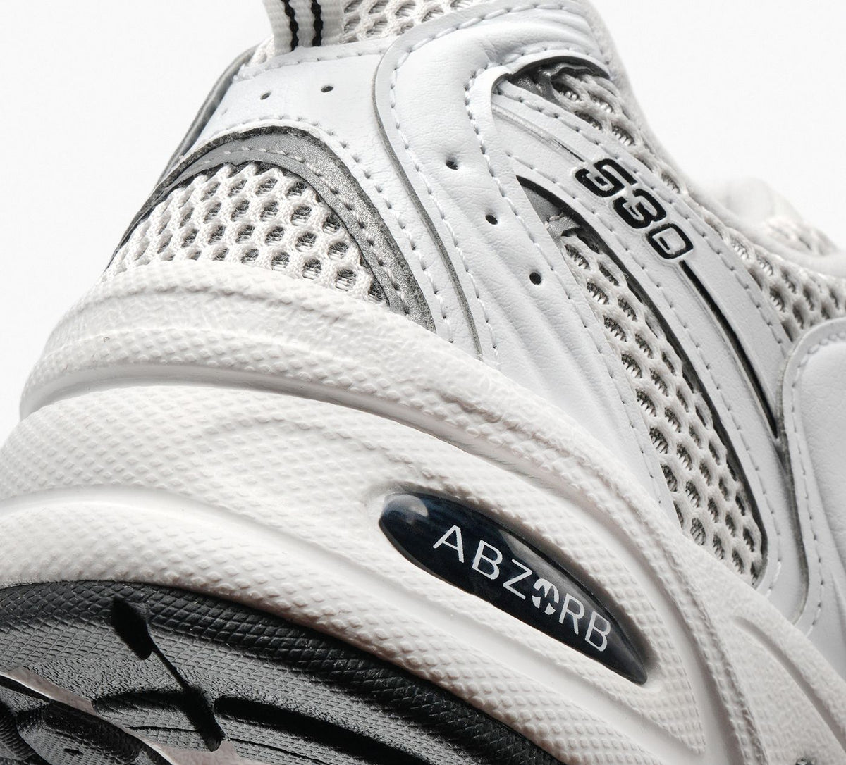 NEW BALANCE 530 en BLANC vue 1b