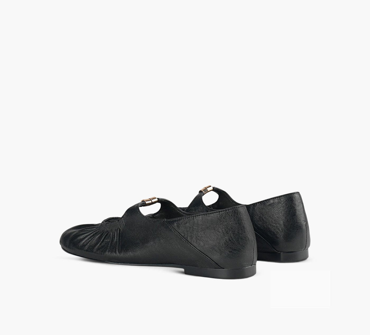 ROWENN NOLA en NOIR vue 3