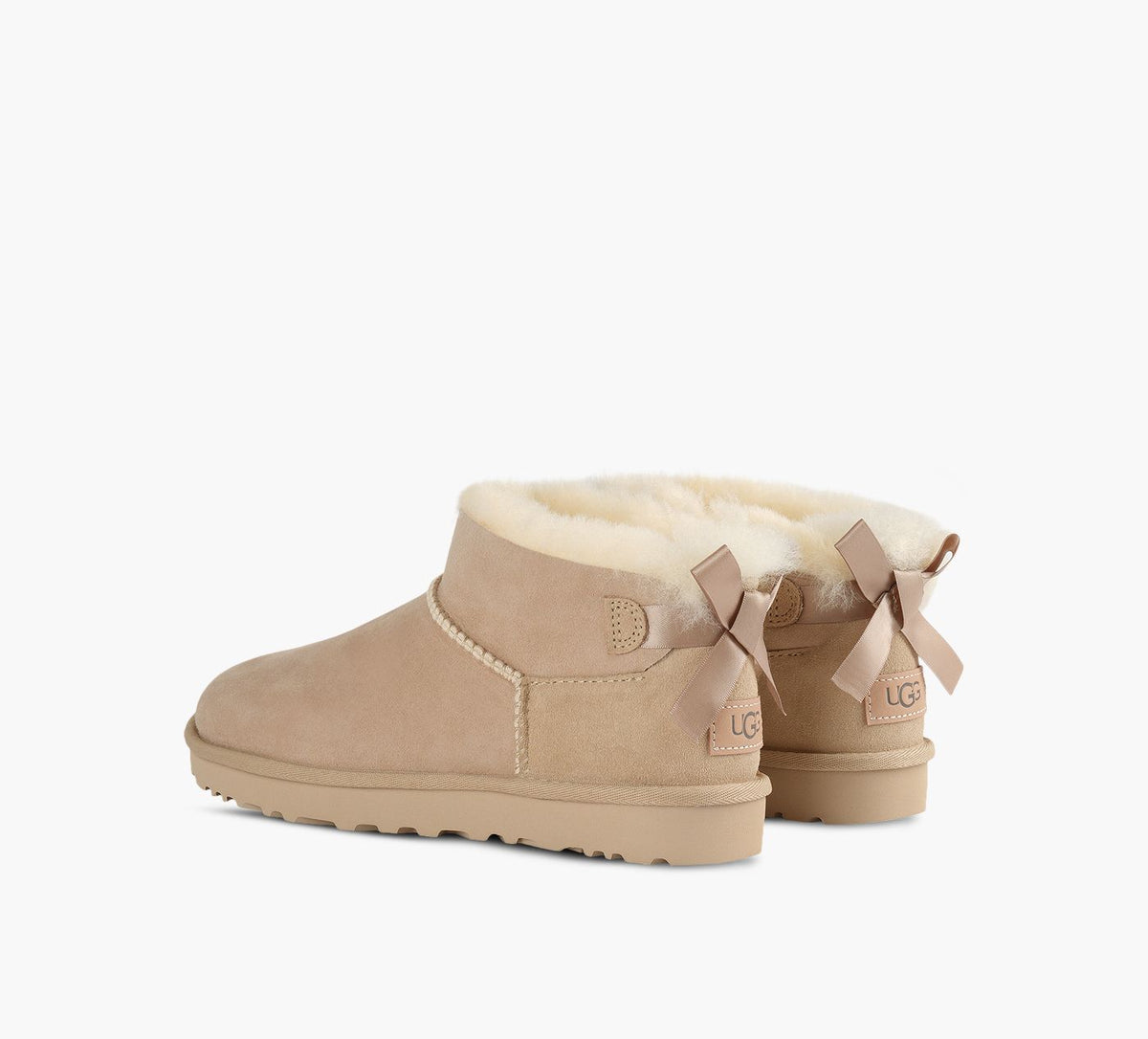 UGG en BEIGE vue 3