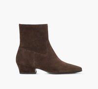 ROWENN RAYA in BROWN