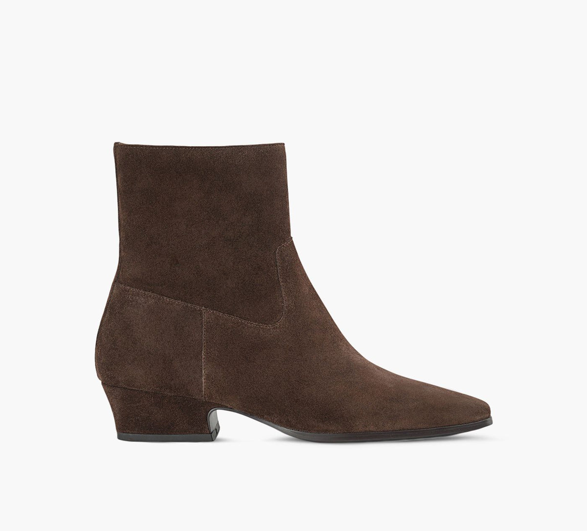 ROWENN RAYA in BROWN