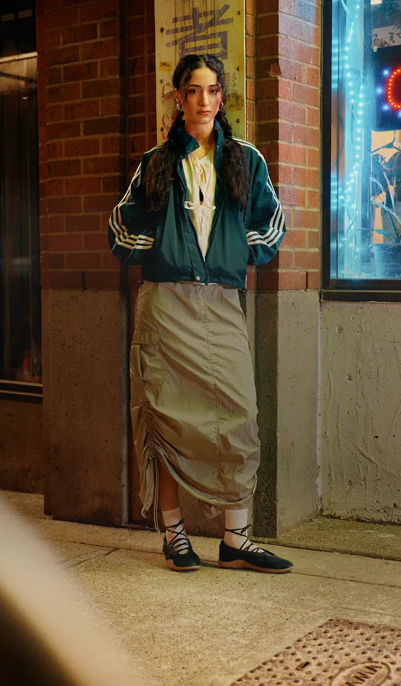 THE ROLE OF SNEAKERS IN MODERN WARDROBES
