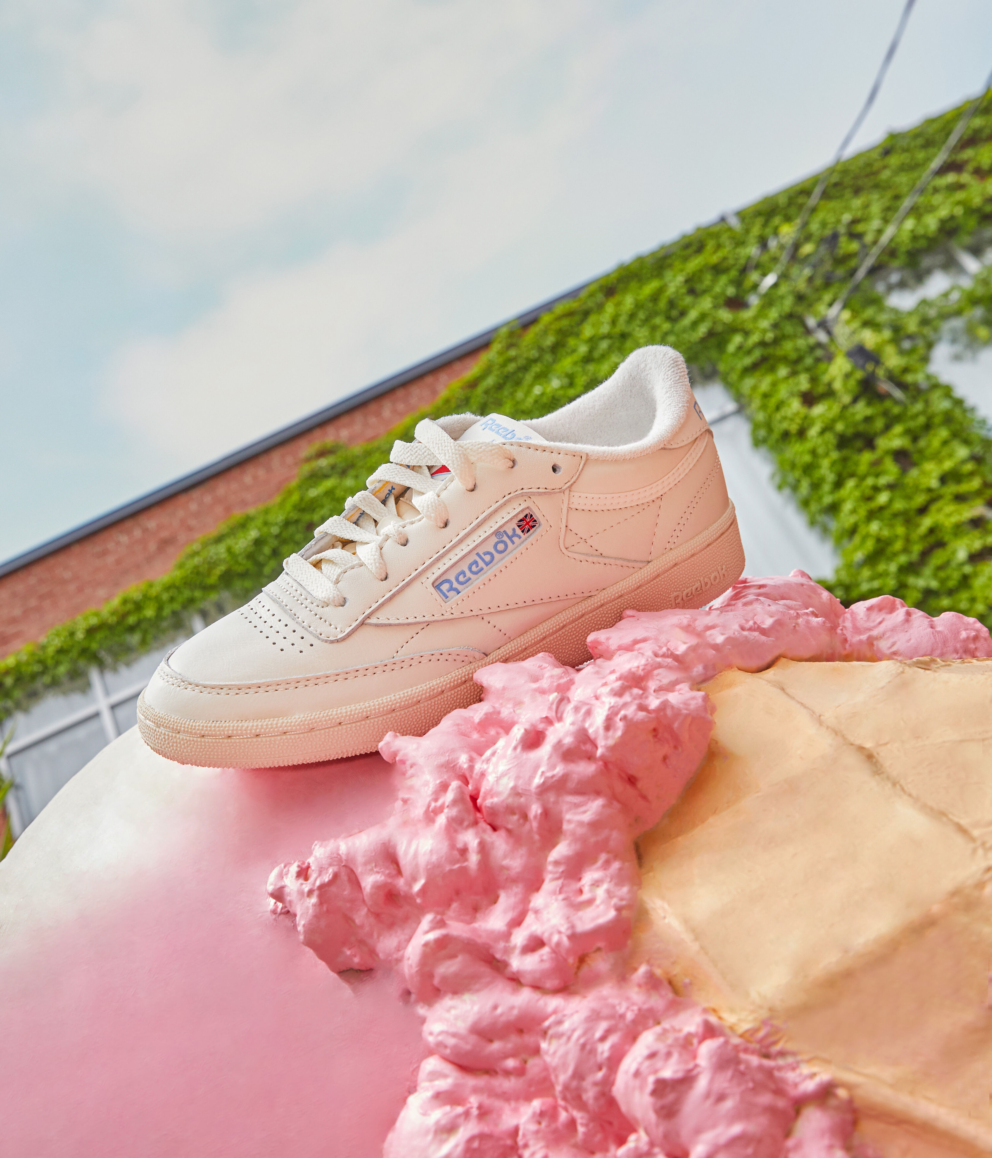 REEBOK CLUB C 85 VINTAGE Beige Leather Browns Shoes