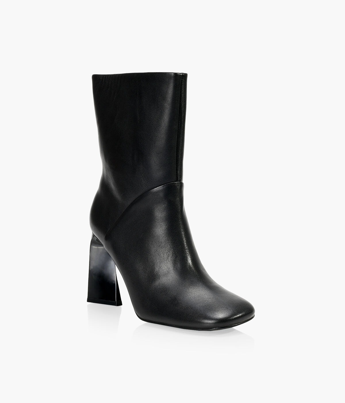 Tabitha boots store