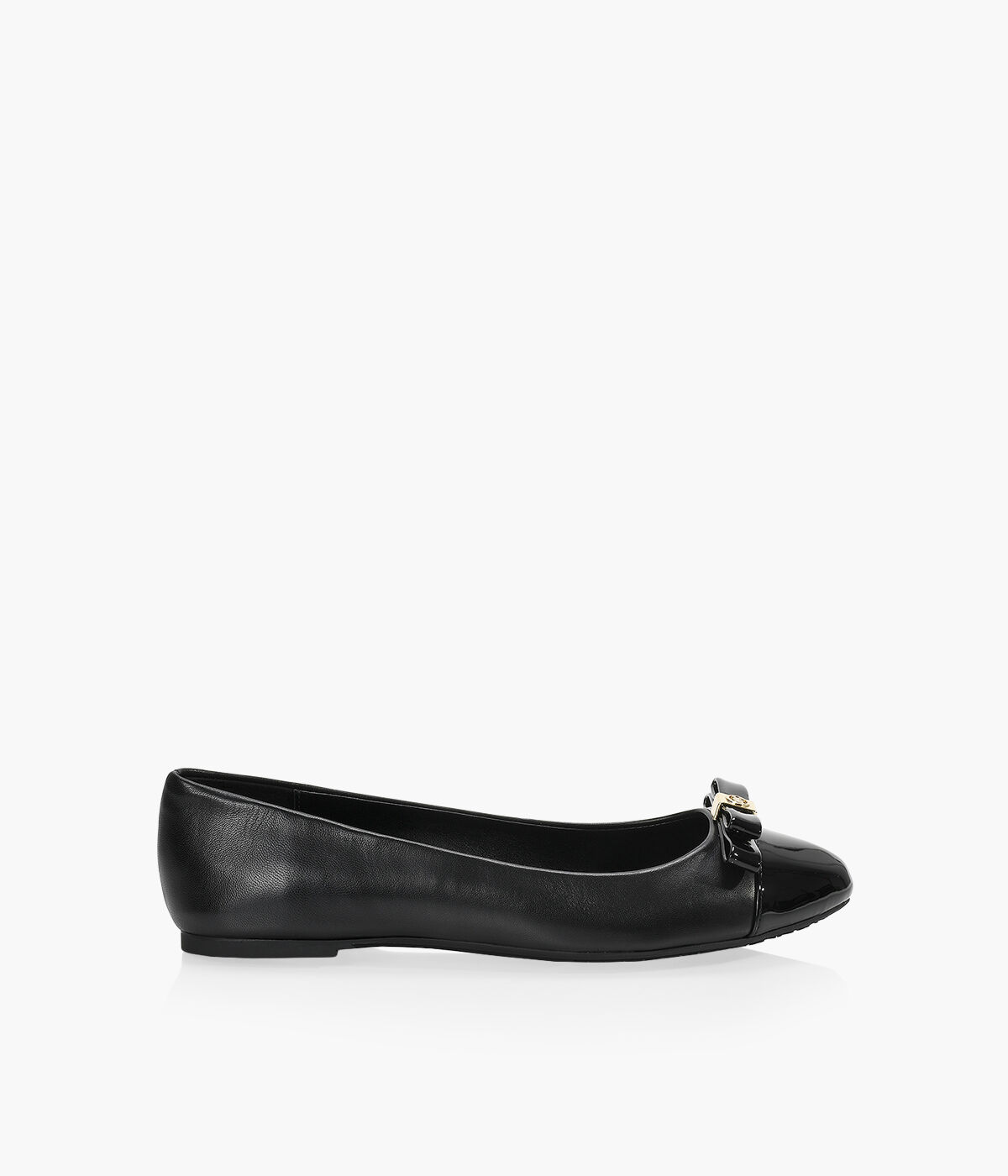 Matte deals black flats