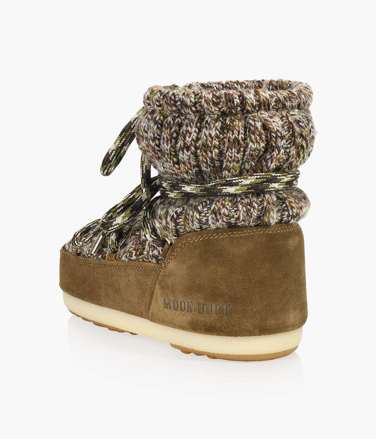 Moon boots leopard top
