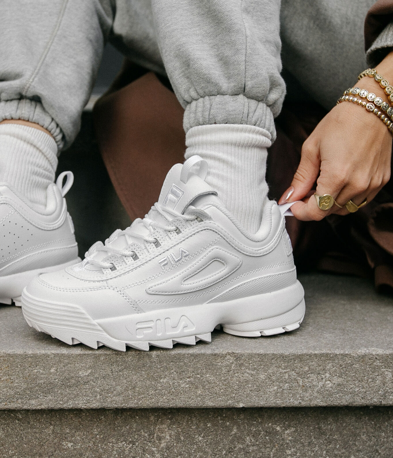Fila disruptor ii hotsell triple white