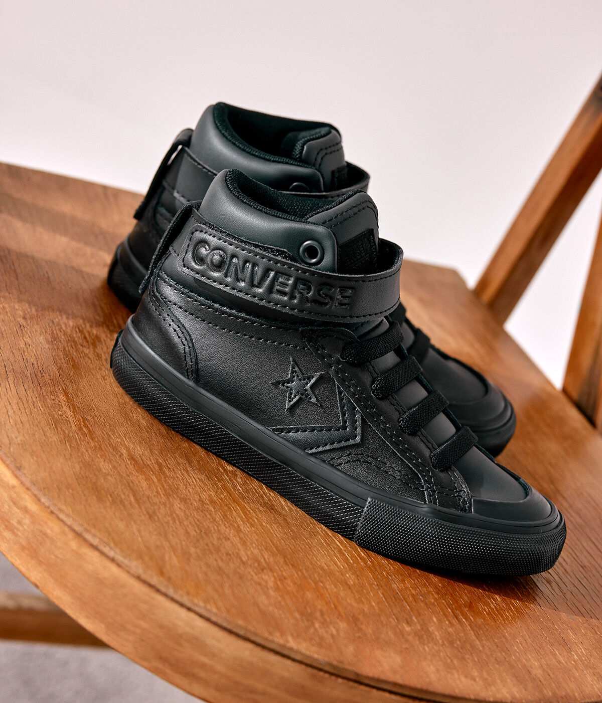 CONVERSE PRO BLAZE FOUNDATION LE Black Browns Shoes