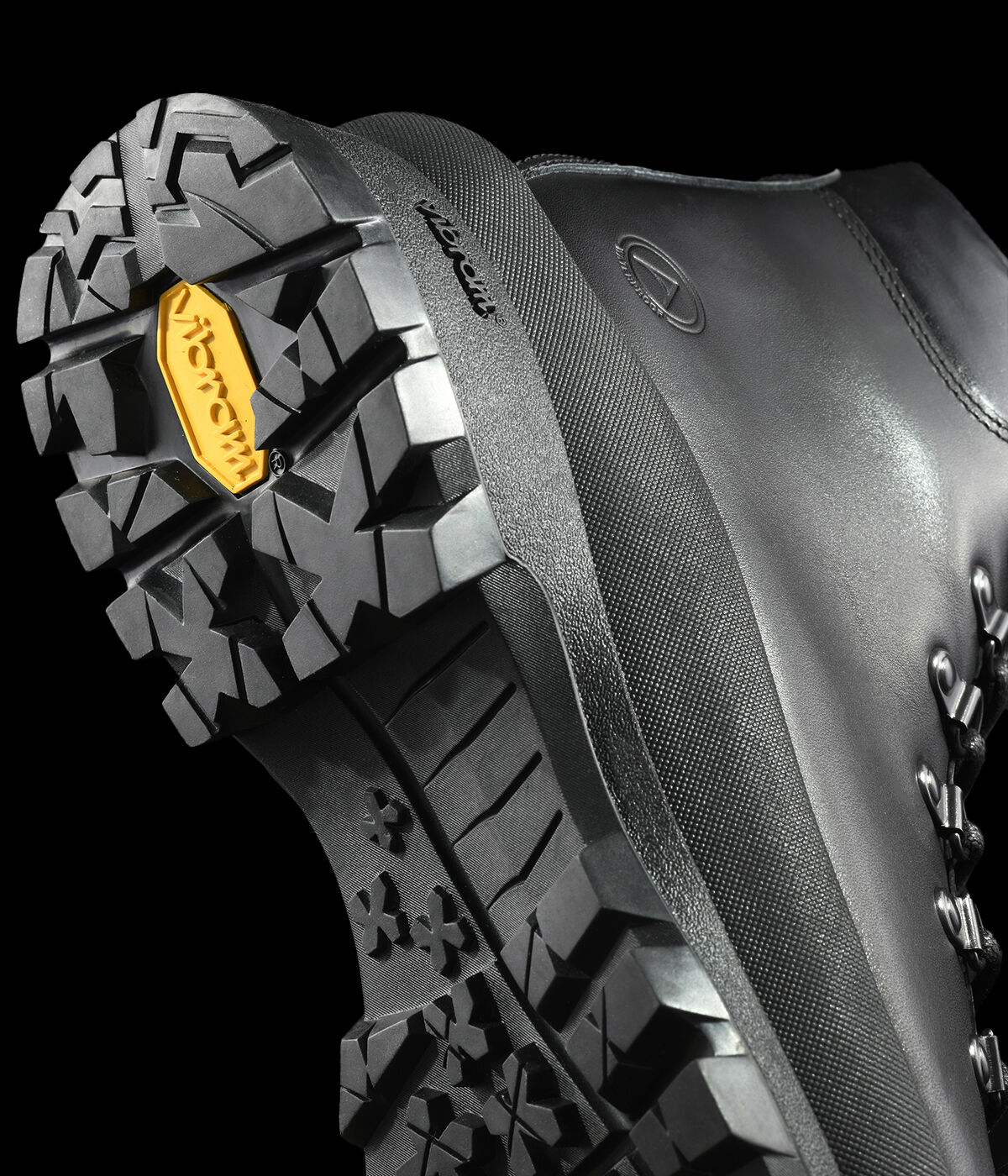 Dune solar boots hotsell