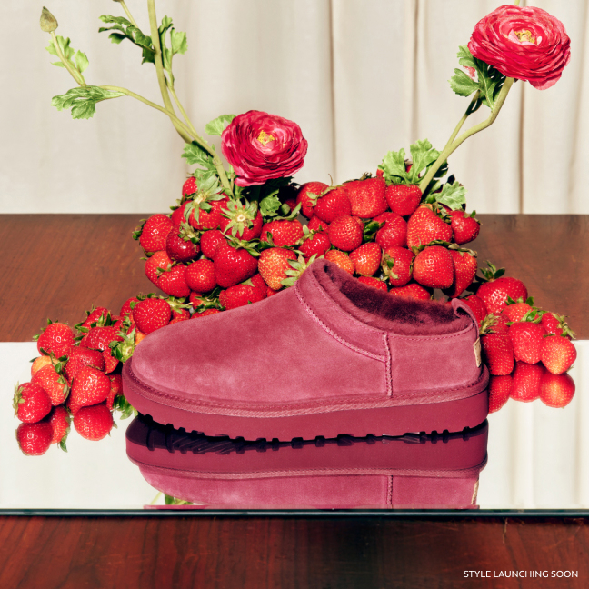 Image 17: Shop UGG